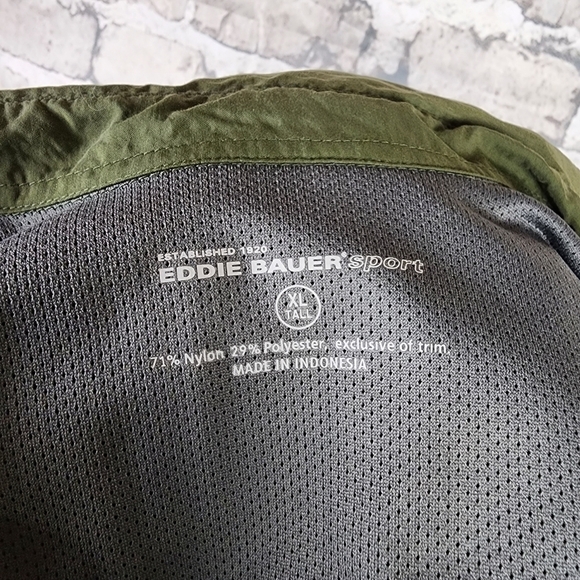 Eddie Bauer Sport Long Sleeve Button Front  Shirt Back Vent Olive Green XLTall - Picture 2 of 15